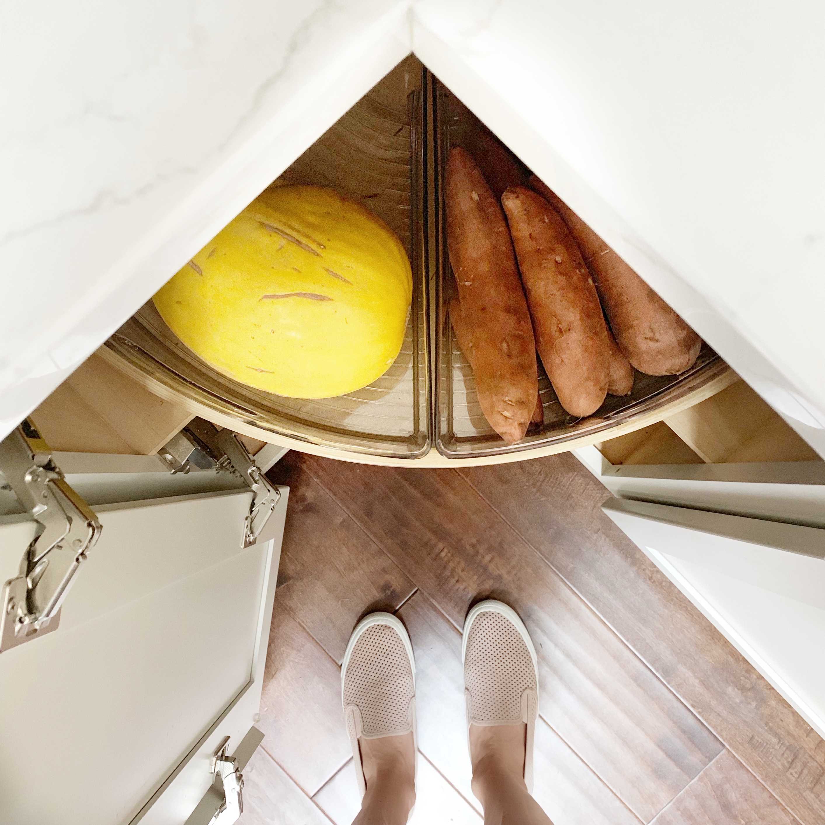 An Organized Lazy Susan Style Dwell